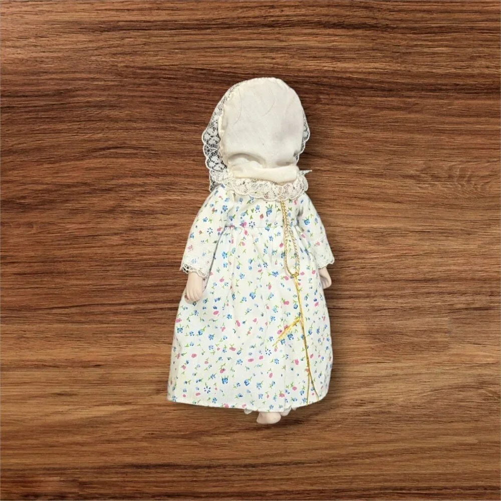 Gorham Doll of the Month September Porcelain Vintage Floral Dress Lace Bonnet 8